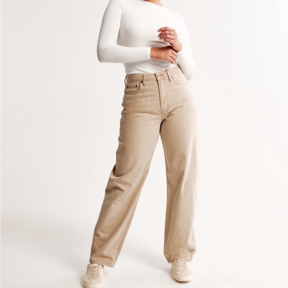 Abercrombie & Fitch Denim - Abercrombie & Fitch Curve Love The Taper Jean High Rise size 28/6 long inseam